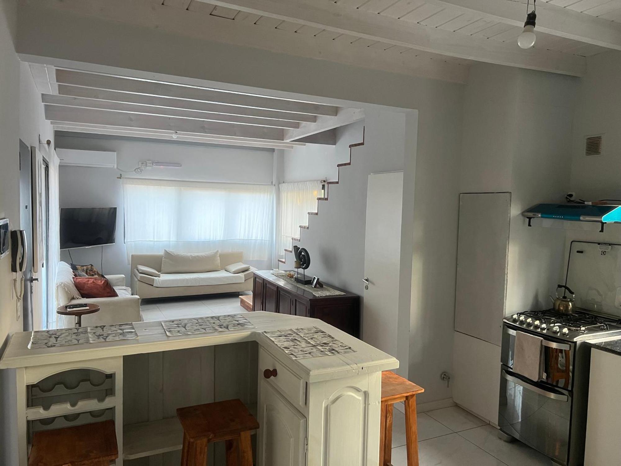 Monica'S Apartments Канинг Екстериор снимка