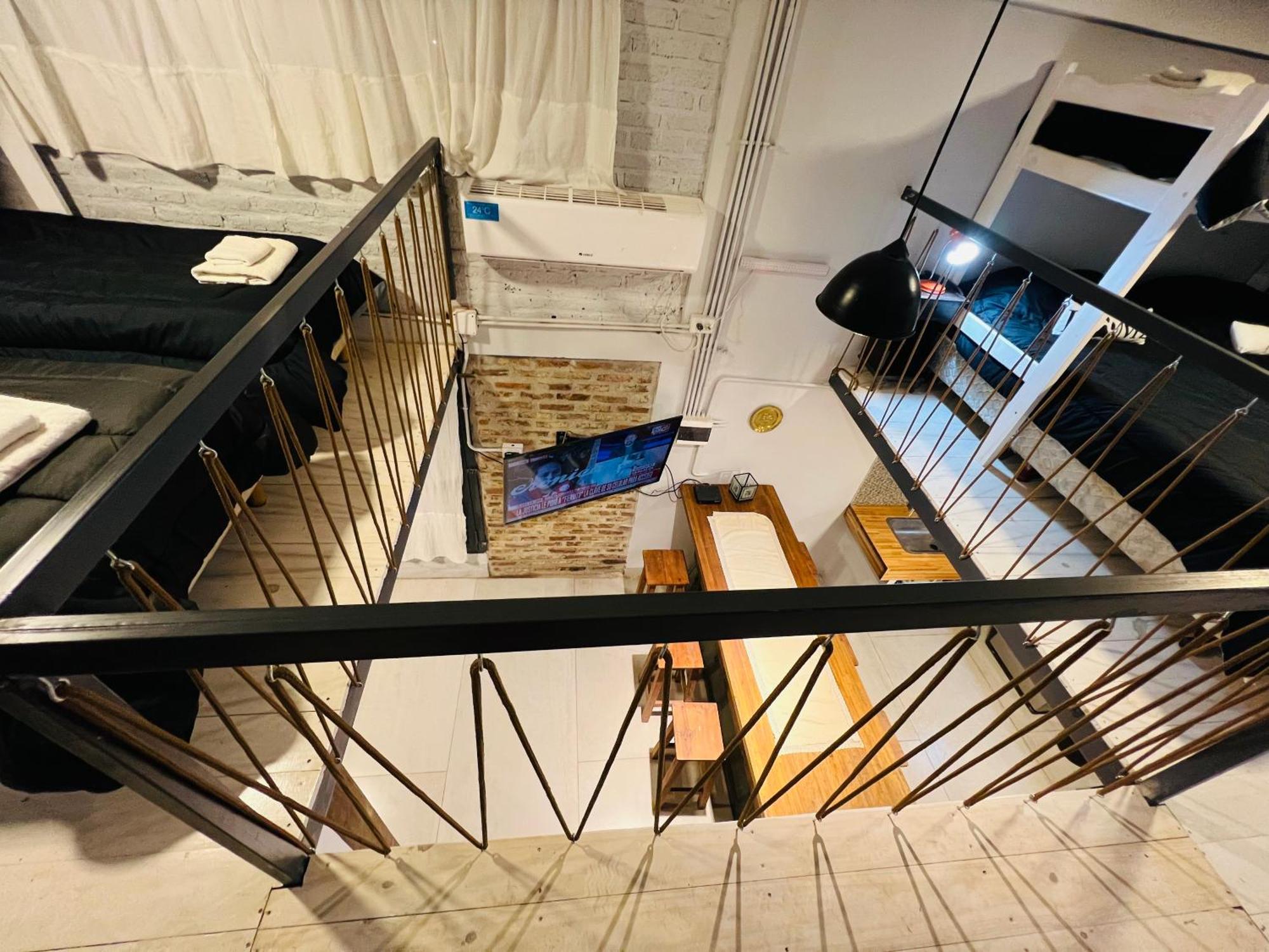 Monica'S Apartments Канинг Екстериор снимка