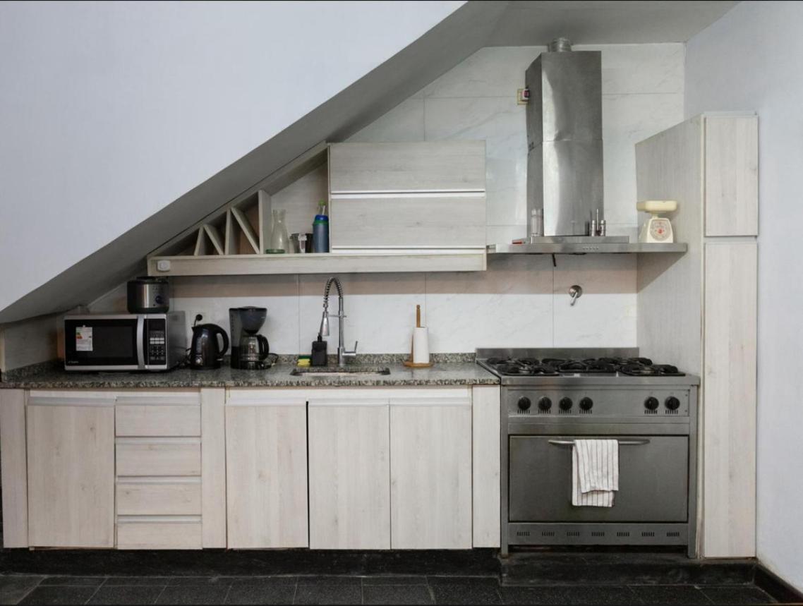 Monica'S Apartments Канинг Екстериор снимка
